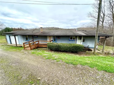 550 Rocky Point Rd, Fleming, OH 45729