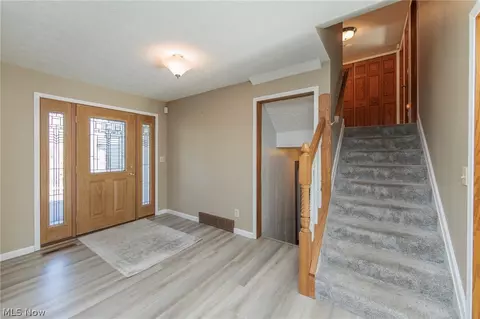45 River Rd, Hinckley, OH 44233 photo 2