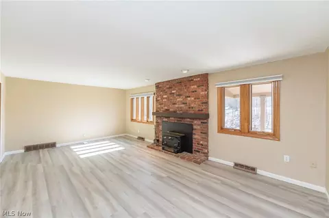 45 River Rd, Hinckley, OH 44233 photo 8