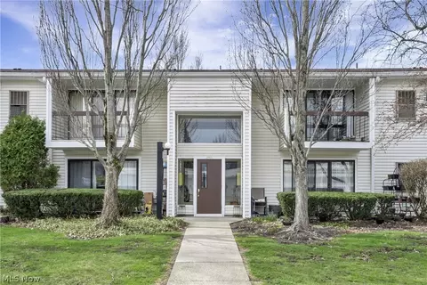 2955 N Bay Dr #H4, Westlake, OH 44145