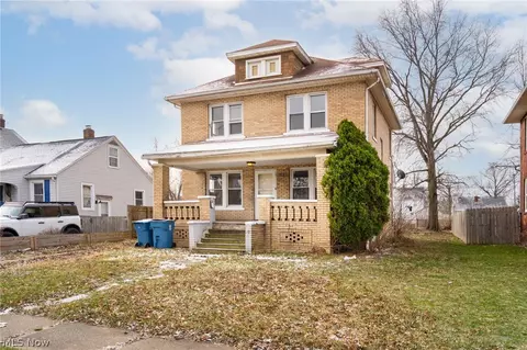 Exterior - 1816 E 34th St, Lorain, OH 44055 photo 2 of 6