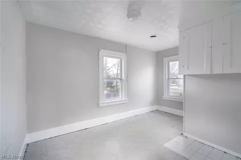 Bedroom - 1816 E 34th St, Lorain, OH 44055 photo 3 of 6