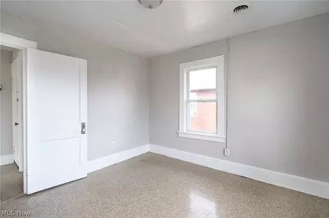 Bedroom - 1816 E 34th St, Lorain, OH 44055 photo 2 of 6