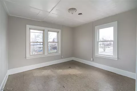 Bedroom - 1816 E 34th St, Lorain, OH 44055 photo 5 of 6
