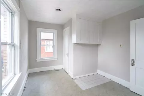 Bedroom - 1816 E 34th St, Lorain, OH 44055 photo 4 of 6