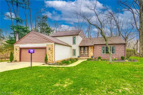 6180 Drexel St NW, Massillon, OH 44646