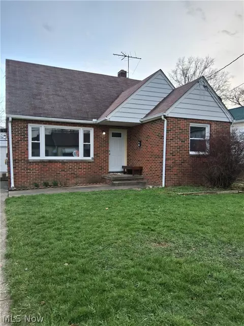 944 Donald Ave, Akron, OH 44306