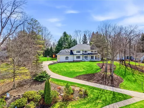 35729 Quartermane Cir, Solon, OH 44139