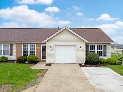1090 Mindy Ln, Wooster, OH 44691