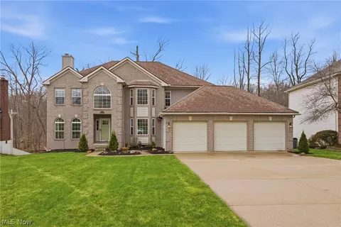 482 Brentwood Blvd, Copley, OH 44321