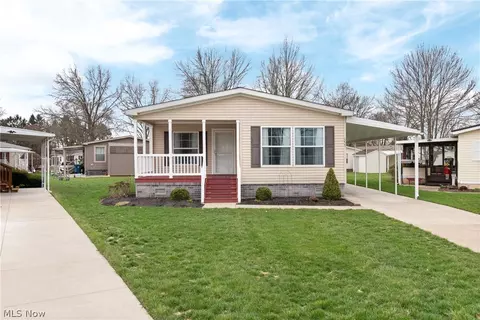 177 D St SW, Navarre, OH 44662