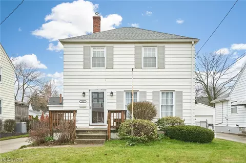 2491 8th St, Cuyahoga Falls, OH 44221