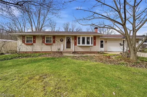2800 Franklin Dr, Medina, OH 44256