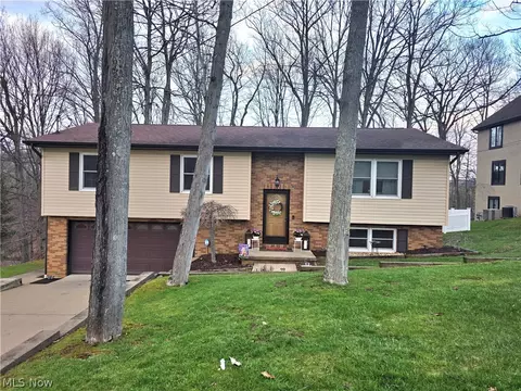 117 Westminster Dr, Saint Clairsville, OH 43950