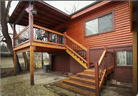 700 Shook Rd, Akron, OH 44319