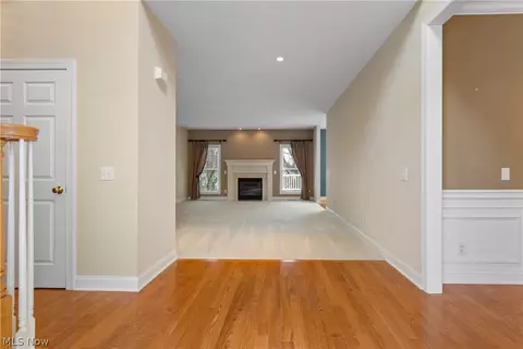 1205 Jonah Dr, Akron, OH 44321 photo 4