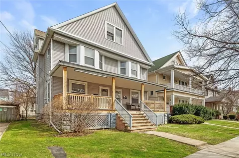 1281 Cook Ave, Lakewood, OH 44107