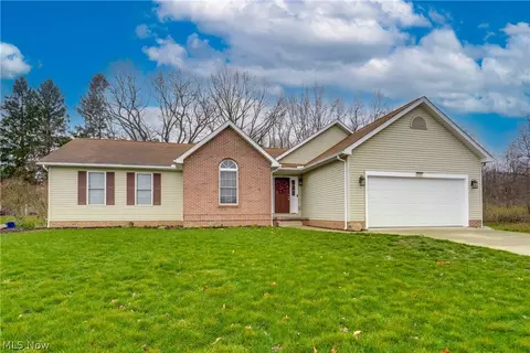 1481 Brookridge Ave, Louisville, OH 44641