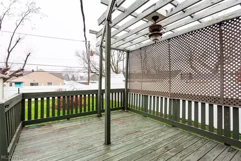 Exterior - 28855 Hazel Ave, Wickliffe, OH 44092 photo 8 of 8