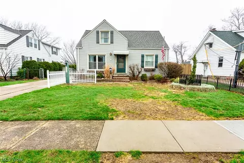 28855 Hazel Ave, Wickliffe, OH 44092