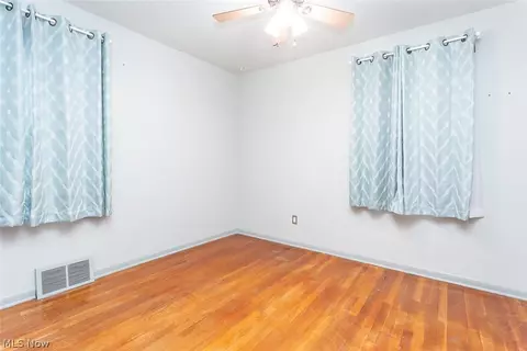Bedroom - 28855 Hazel Ave, Wickliffe, OH 44092 photo 8 of 16