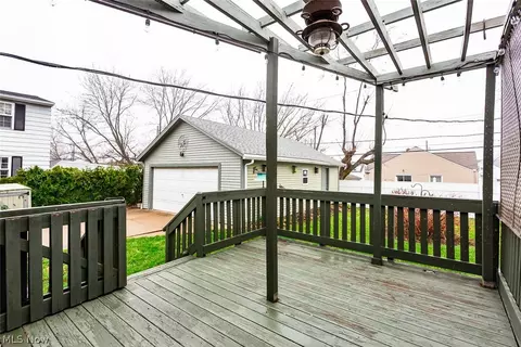 Exterior - 28855 Hazel Ave, Wickliffe, OH 44092 photo 7 of 8