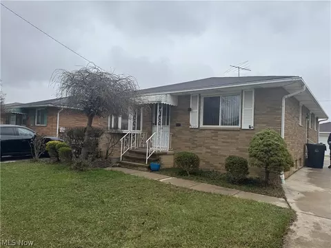 4569 W 144th St, Cleveland, OH 44135