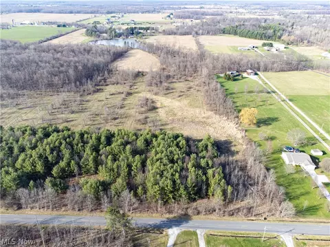 9608 Norwalk Rd, Litchfield, OH 44253
