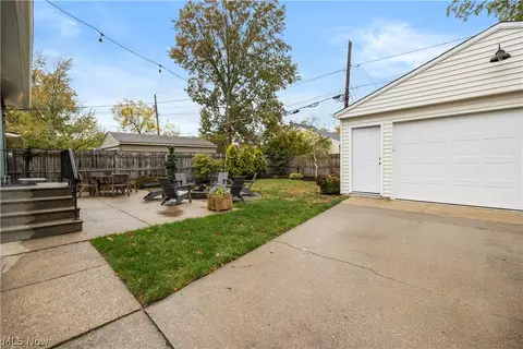 Exterior - 150 Denison Ave, Elyria, OH 44035 photo 2 of 11