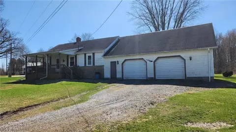 9135 Plank Rd, Bloomfield, OH 44450