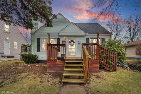 1865 9th St SW, Akron, OH 44314