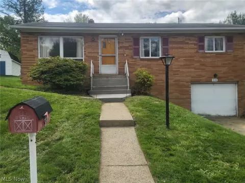 238 Meadowbrook Dr, Steubenville, OH 43953