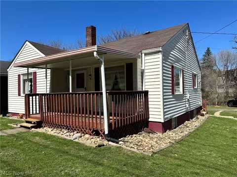 102 Beech Rd, Weirton, WV 26062 photo 22