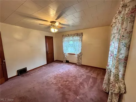 102 Beech Rd, Weirton, WV 26062 photo 11