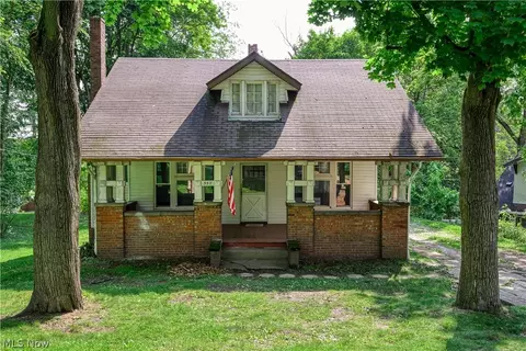 557 Weber Ave, Akron, OH 44303