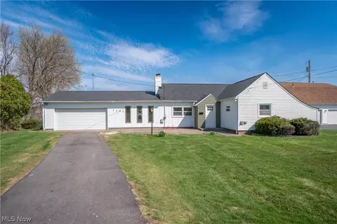 1131 Hampton Rd, Kent, OH 44240