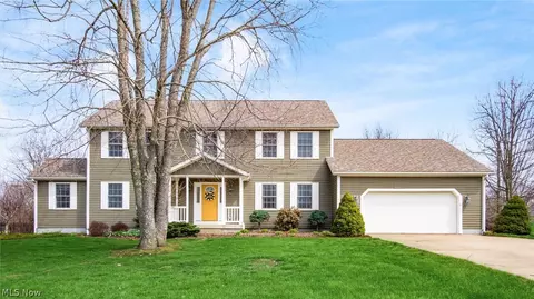 3625 Chloe Ln, Nashport, OH 43830