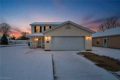 27 Kenilworth Ave, Painesville, OH 44077