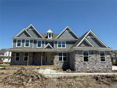 32610 Trillium Ct, Avon Lake, OH 44012