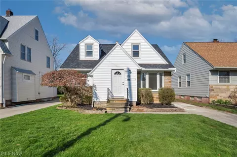 161 E 216th St, Euclid, OH 44123