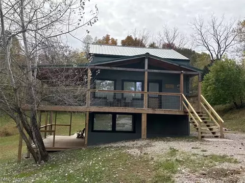 842 Windy Rdg, Elizabeth, WV 26143