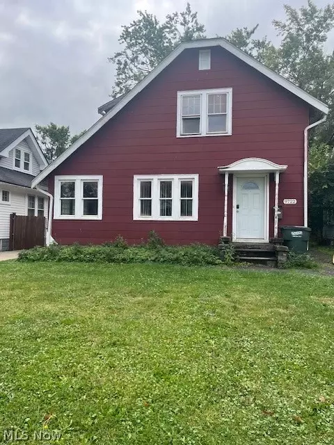 9722 Robinson Ave, Garfield Heights, OH 44125