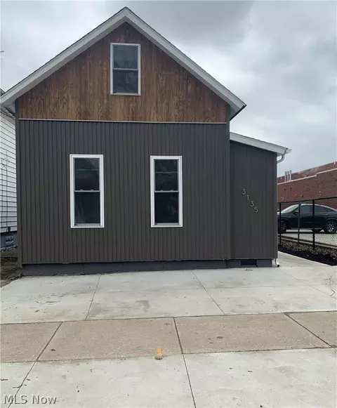 3135 W 46th St, Cleveland, OH 44102