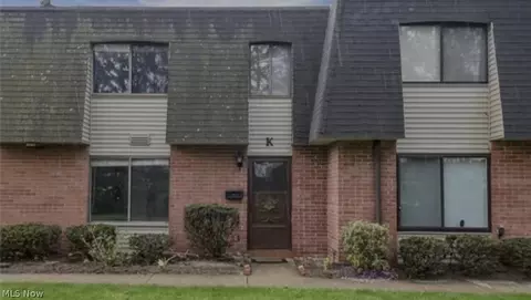 216 Moore Rd #3K, Avon Lake, OH 44012