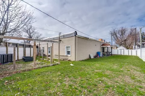 4610 West Ave, Ashtabula, OH 44004 photo 5