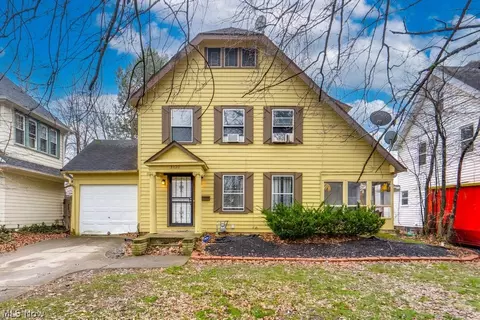 3130 E Overlook Rd, Cleveland Heights, OH 44118