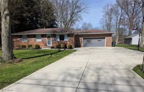 3385 Hemphill Rd, Norton, OH 44203