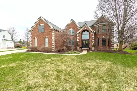 20208 E Donegal Ln, Strongsville, OH 44149