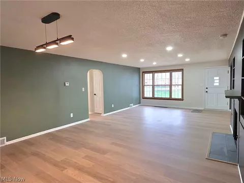 Living - 1324 Mapleview Dr, Seven Hills, OH 44131 photo 2 of 4