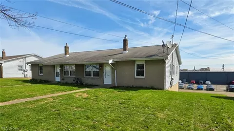 1640-1642 Cedarcrest Ave SW, Massillon, OH 44646